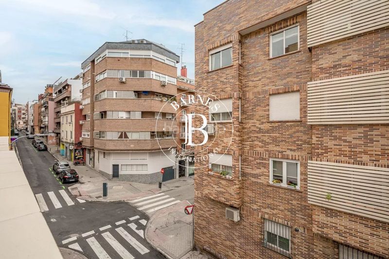 Foto af6b33b3-090c-4c20-8ae7-3bb9d70c6fa4. Tríplex amb calefacció a Prosperidad Madrid