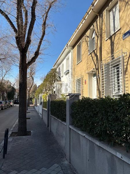 Foto 5cf95513-175d-4ed3-ae03-598ef87a5f30. Apartment with heating in Fuente del Berro Madrid