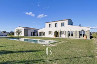 Masia en Cass� de la Selva