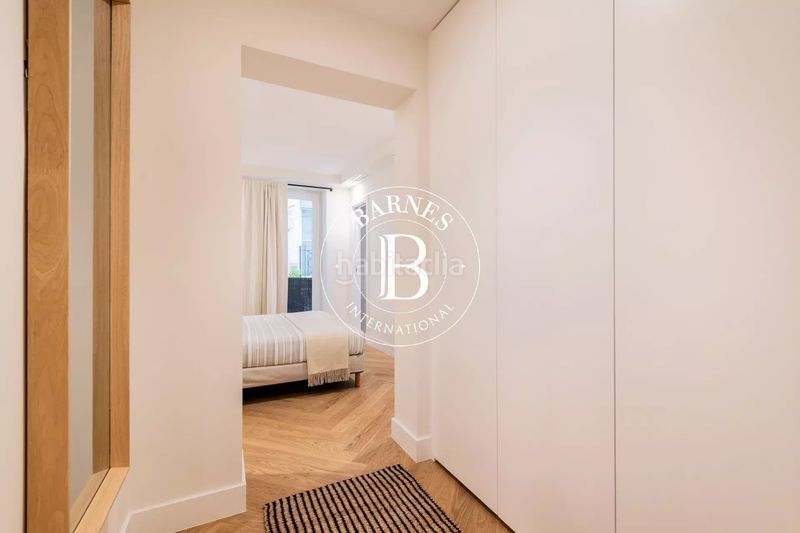 Foto f28fb2e1-7452-4fab-a1d7-273a6f1238be. Piso en Recoletos Madrid