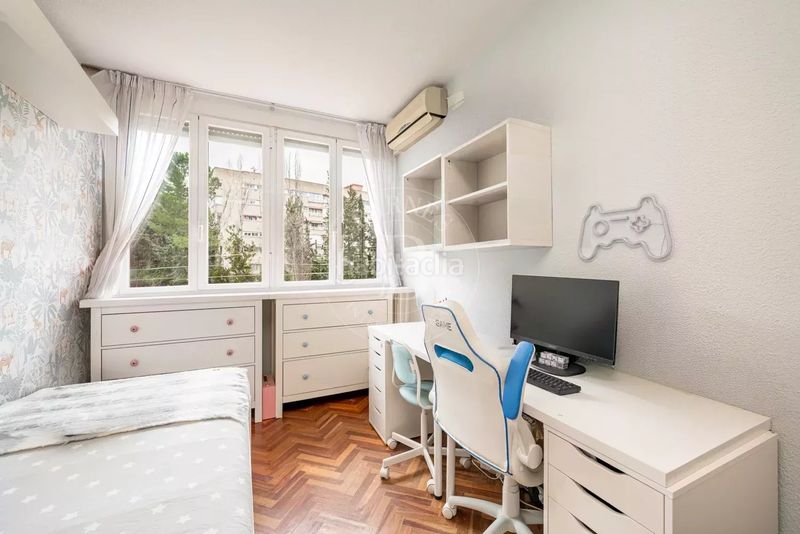 Foto c75dd285-f921-4a5f-bc56-12fdb93985cb. Piso en Peñagrande Madrid