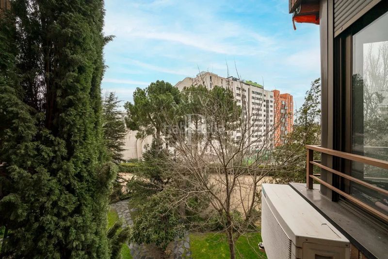 Foto f592c0e2-090b-41cb-a2f6-697efa723129. Piso en Peñagrande Madrid