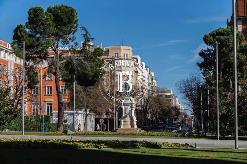 Foto d9a606ae-982a-4eae-be02-c9acb6612b32. Piso en Lista Madrid