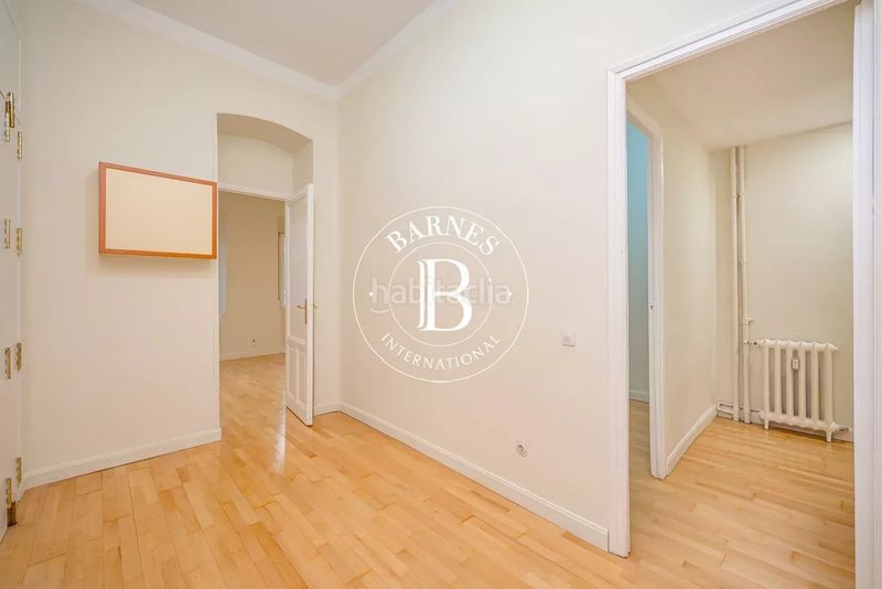 Foto 205dd61e-eb03-461a-bad5-a48054cb1348. Piso en Castellana Madrid