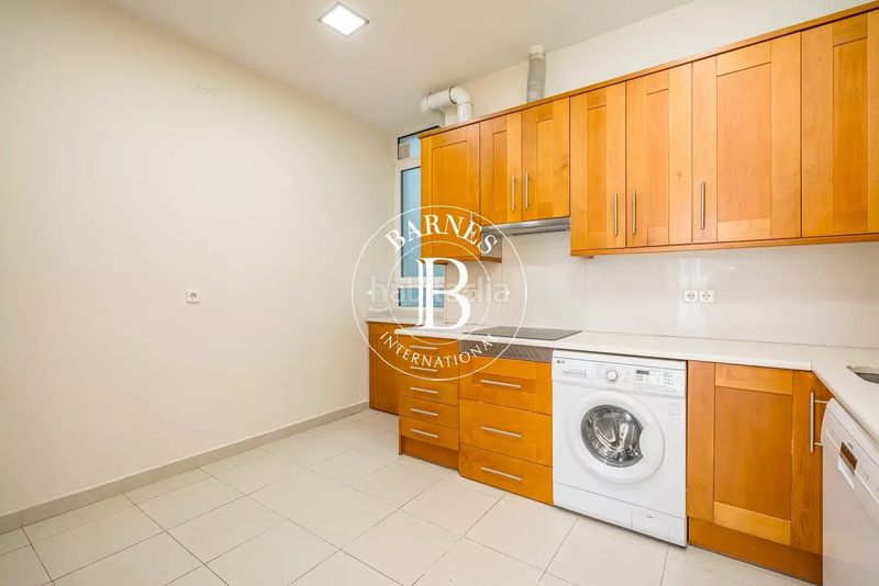 Foto 4dfb4a4e-504f-4b5a-b580-cf9659f84851. Piso en Castellana Madrid