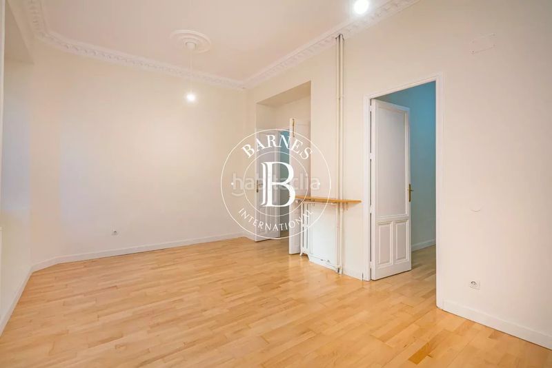 Foto c00ef5eb-1217-4027-bf99-af409201d321. Piso en Castellana Madrid