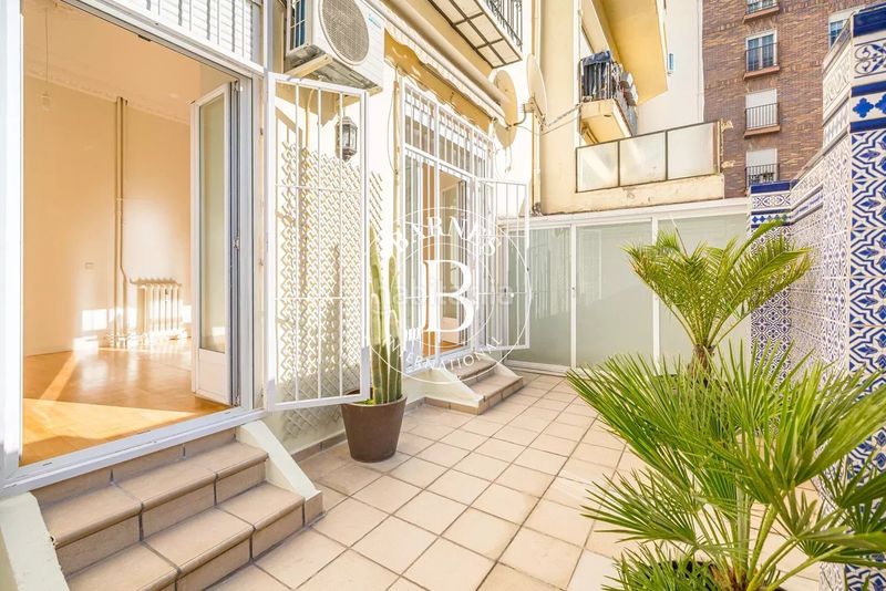 Foto ca1ec2c7-1303-44f9-93d7-50e3b042c665. Piso en Castellana Madrid