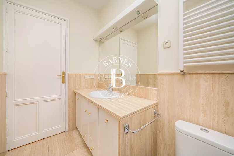 Foto e2017deb-ae02-40b5-b090-b94d5c6c8d05. Piso en Castellana Madrid