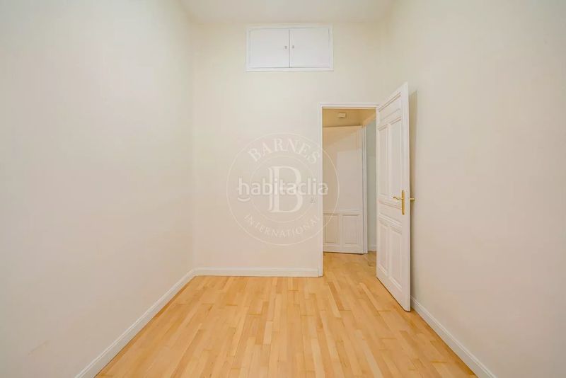 Foto 0468815f-e5f9-4973-a38a-ffb2b504e628. Piso en El Viso Madrid