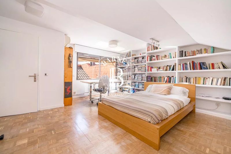 Foto cbce72dd-5258-4098-b547-c8f6b6299b60. Casa adossada amb calefacció aparcament piscina a Madrid