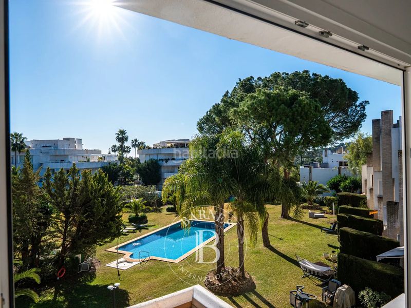 Foto 1b3bb92f-57dd-4ebb-bef4-be55b4d97842. Pis amb calefacció a Las Brisas Marbella