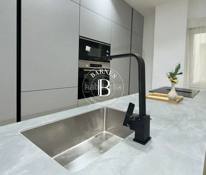 Foto 324f565e-ebaa-4b06-9d98-a74c92f56063. Piso en Goya Madrid