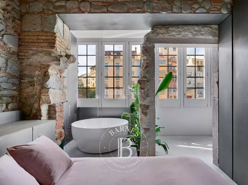 Foto ef25a03f-9e71-4a54-8fe0-54d888b8eef8. Flat with heating in Eixample Nord Girona