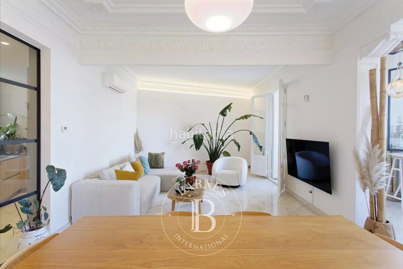 Foto e818cbe6-5f36-4b21-b65e-0a83833bc7c8. Ático en Vila de Gràcia Barcelona