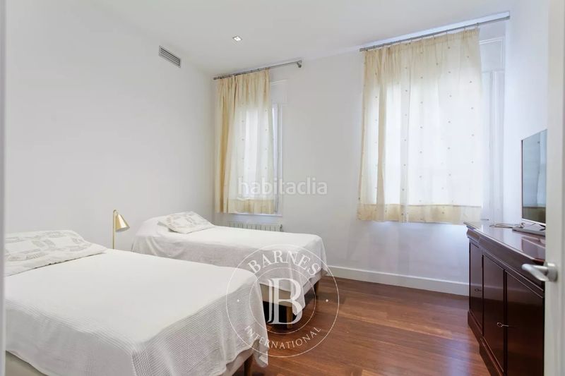 Foto a7b66fe3-3a03-4173-8392-5ecb3020ea45. Pis amb calefacció a Dreta de l´Eixample Barcelona