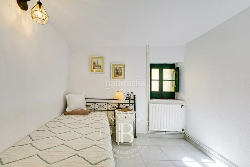 Foto 1e1f38ab-6b6f-4cf2-8a53-af466d987c3b. Masia amb calefacció a Terrades