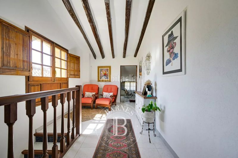 Foto 2972f096-2ae1-47b9-9d2a-fdc62384e5c7. Masia amb calefacció a Terrades