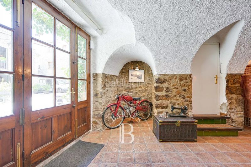 Foto 4d2ccfe0-0227-439b-a8b5-dc4fb286997b. Masia amb calefacció a Terrades