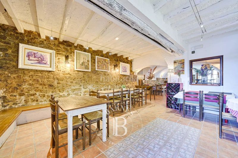 Foto b3d68a66-ea43-4e22-8c3c-115a4e7dd468. Masia amb calefacció a Terrades