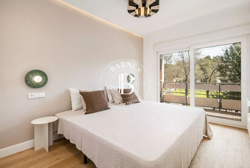 Foto cc18eed5-9d6e-4520-bec6-fc9aaf086858. Piso en Casa de Campo Madrid