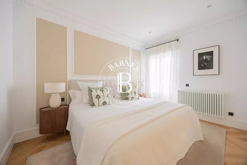 Foto 02f4a6e5-9cec-4719-a801-66821b532230. Piso en Recoletos Madrid