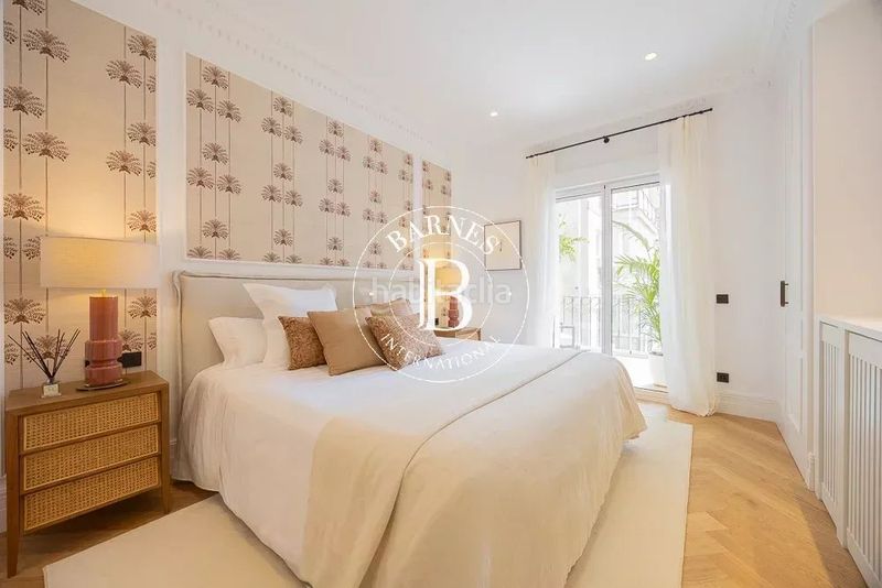 Foto 9d3ddf8f-f669-4e20-9120-b2083df9ae52. Piso en Recoletos Madrid