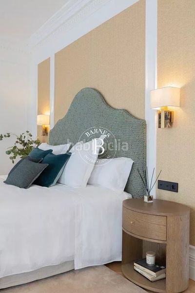 Foto e2398bf2-6a71-441b-bdde-78e059916f54. Piso en Recoletos Madrid