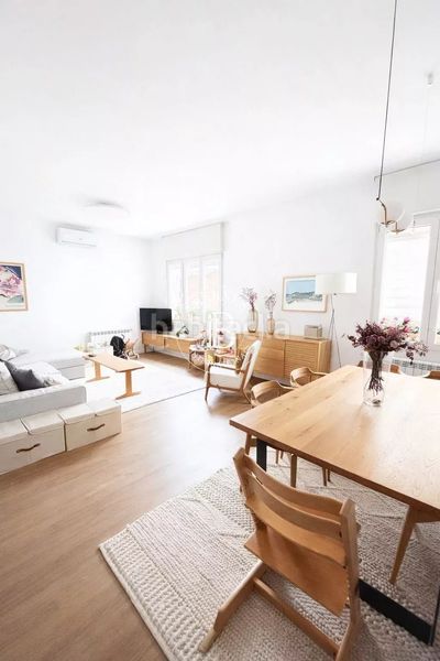 Foto 5cee5463-5647-4480-86c2-b36f05ceb562. Piso en Niño Jesús Madrid