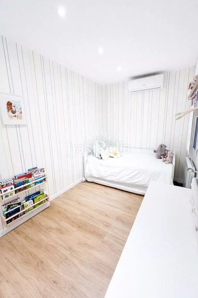 Foto 6e81f1f7-c8d0-413e-abe8-350e1e795123. Piso en Niño Jesús Madrid