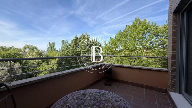 Foto 05f03bfb-11bd-4f5d-bcaa-452843290b6d. Ático en Sanchinarro Madrid