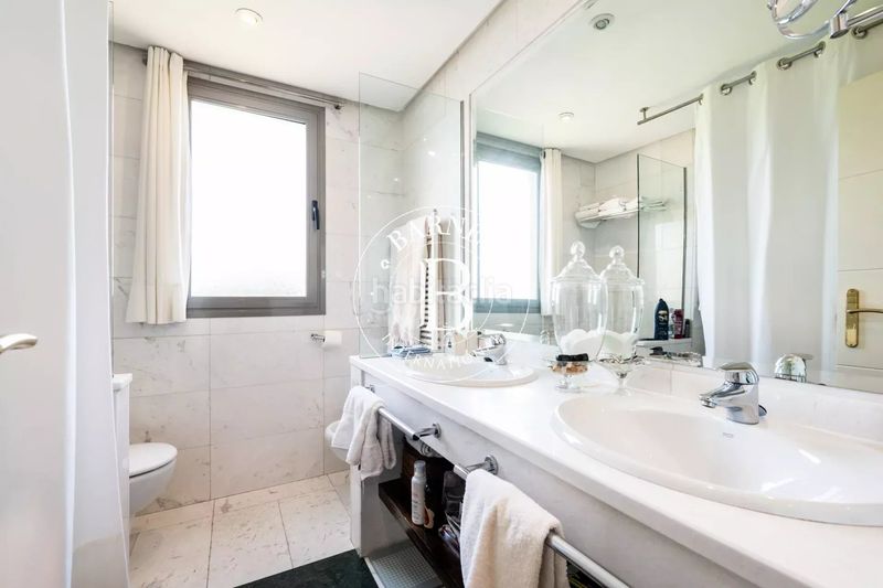 Foto 49a4560c-fc02-4c19-8b81-9229abb988ef. Ático en Sanchinarro Madrid