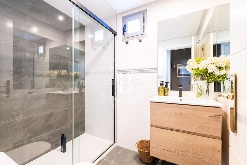 Foto 6b88e044-aef0-42ce-96ac-5b41ca4b55eb. Ático en Sanchinarro Madrid