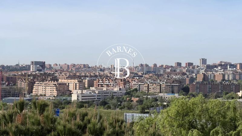 Foto 9034e36e-b667-427d-afa4-c3cd61609f6e. Ático en Sanchinarro Madrid