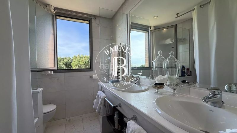 Foto c9b5b1ab-f348-4f5c-8082-a2ffac1bb373. Ático en Sanchinarro Madrid