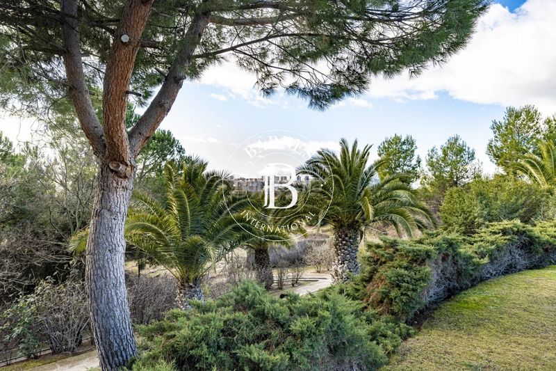 Foto d92cb7eb-cb92-41c0-8217-14d89e1cf3f4. Ático en Sanchinarro Madrid