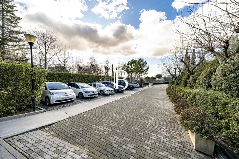 Foto ec03d718-4cd1-4cde-9c6d-8a95ed213398. Ático en Sanchinarro Madrid