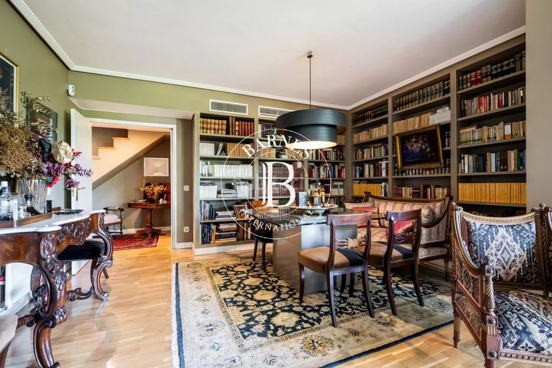 Foto f0a105cf-02c7-4b23-bfc7-f128ff53a2c4. Ático en Sanchinarro Madrid