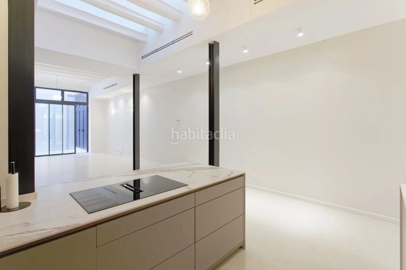 Foto 4f271fec-2d13-43cd-b985-7ff4e46204fe. Pis amb calefacció aparcament a Fort Pienc Barcelona