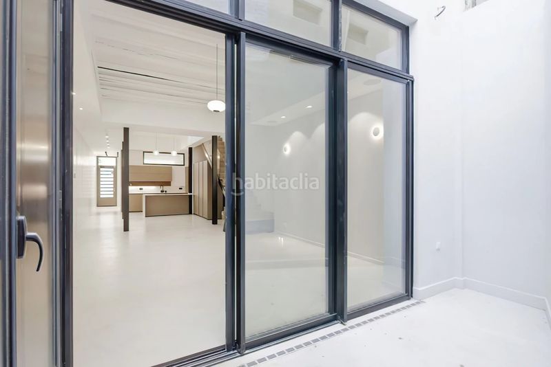 Foto de66eef8-1ece-4a70-9a2d-9ffc2a7ba309. Pis amb calefacció aparcament a Fort Pienc Barcelona