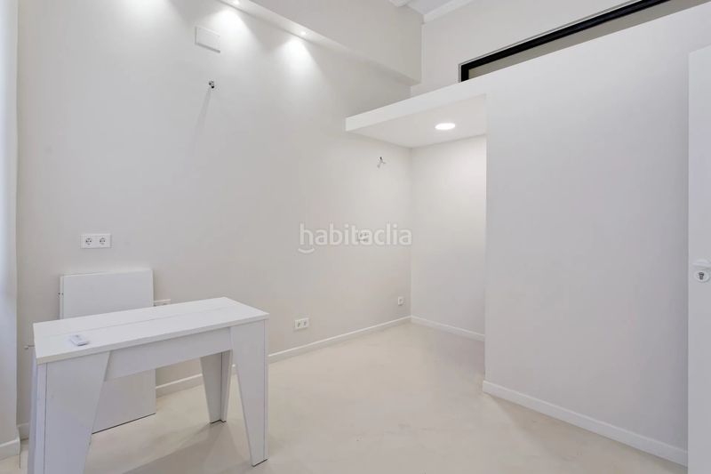 Foto ed5ee0ec-d2fc-431f-a3e9-06bdfa1e2d63. Pis amb calefacció aparcament a Fort Pienc Barcelona