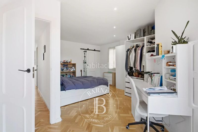 Foto 5327f467-c43b-41b5-8933-aca479c73d1c. Pis amb calefacció a Sarrià Barcelona