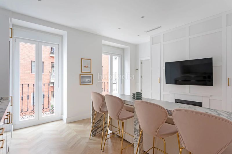 Foto 0d07edc1-56c7-434f-bab4-747b8b3102da. Pis amb calefacció a Vallehermoso Madrid