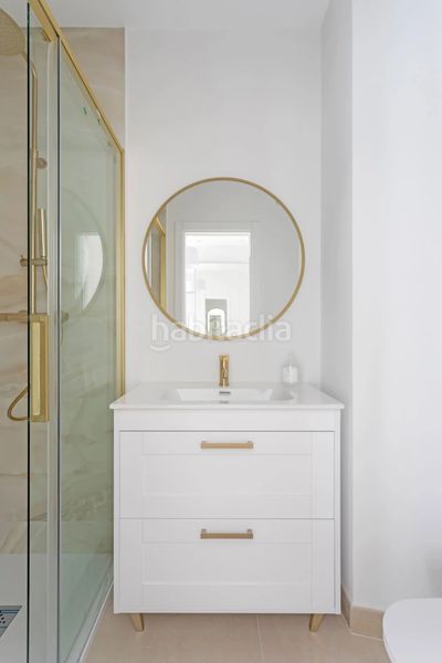 Foto 323fe0e1-c5df-4383-a3ad-95875e4bb588. Pis amb calefacció a Vallehermoso Madrid