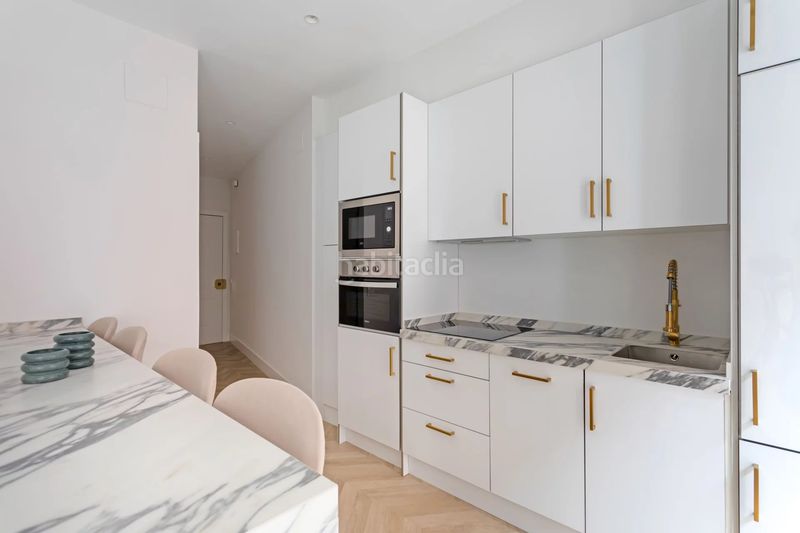 Foto afd72e79-03d0-4dab-bc71-45ecdeeaa5a7. Pis amb calefacció a Vallehermoso Madrid