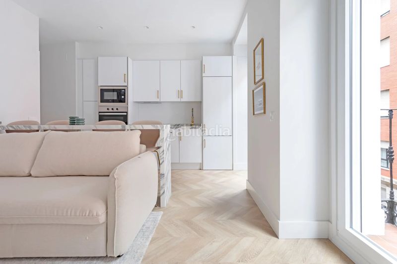 Foto 46066bbe-4439-4785-a841-5c8d202ac430. Piso en Vallehermoso Madrid