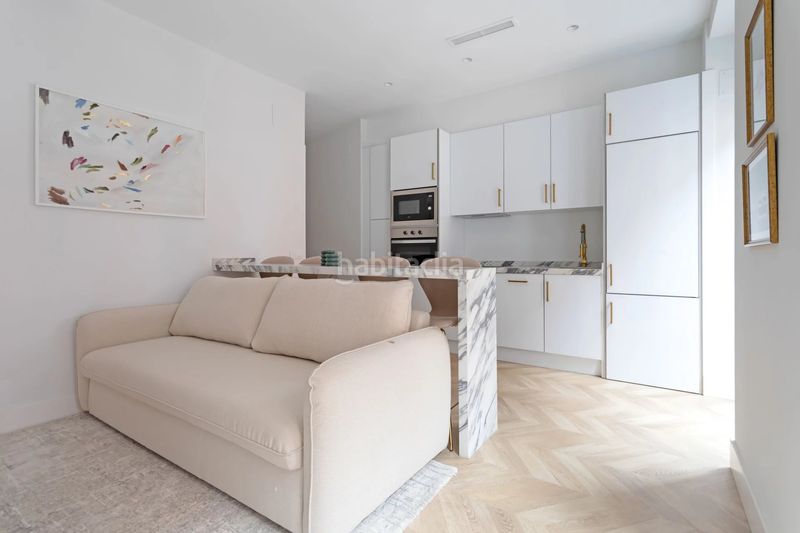 Foto deb42892-71e1-4fcb-9b96-6cc5d6e3ded3. Piso en Vallehermoso Madrid