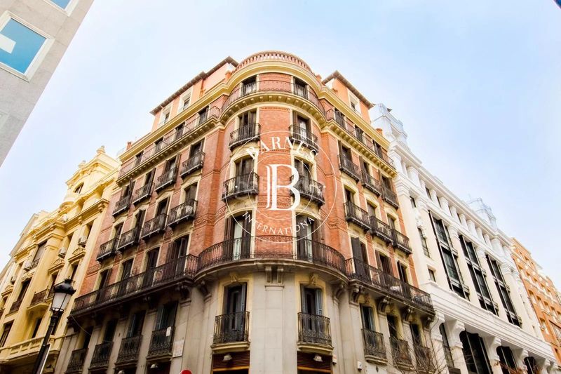 Foto e6522a7a-36b9-4ec3-8f93-8a09b23f1c66. Lloguer àtic amb calefacció a Sol Madrid
