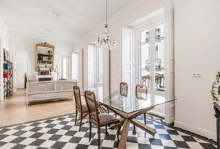 Pis a Justicia-Chueca