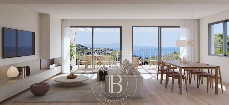 Foto f749b9b1-726a-4507-bf19-dd3ee2f20443. Casa adossada amb piscina a Begur Begur