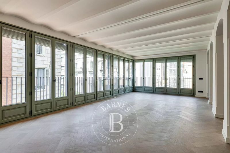 Foto aacca6f0-f42d-4330-ac0f-dd21d2495ea6. Piso en Dreta de l´Eixample Barcelona